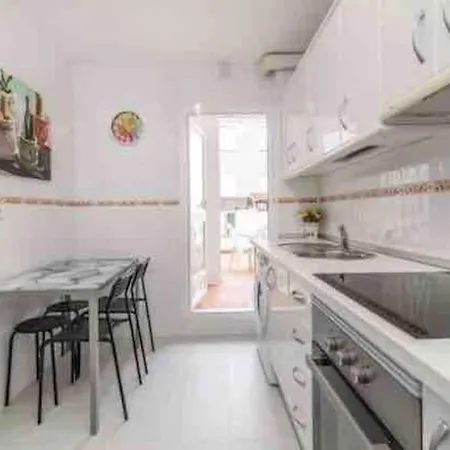 Διαμέρισμα Precioso 3bdr A 50 M De La Playa